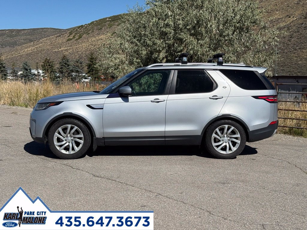 Used 2017 Land Rover Discovery HSE AWD/4WD image 2
