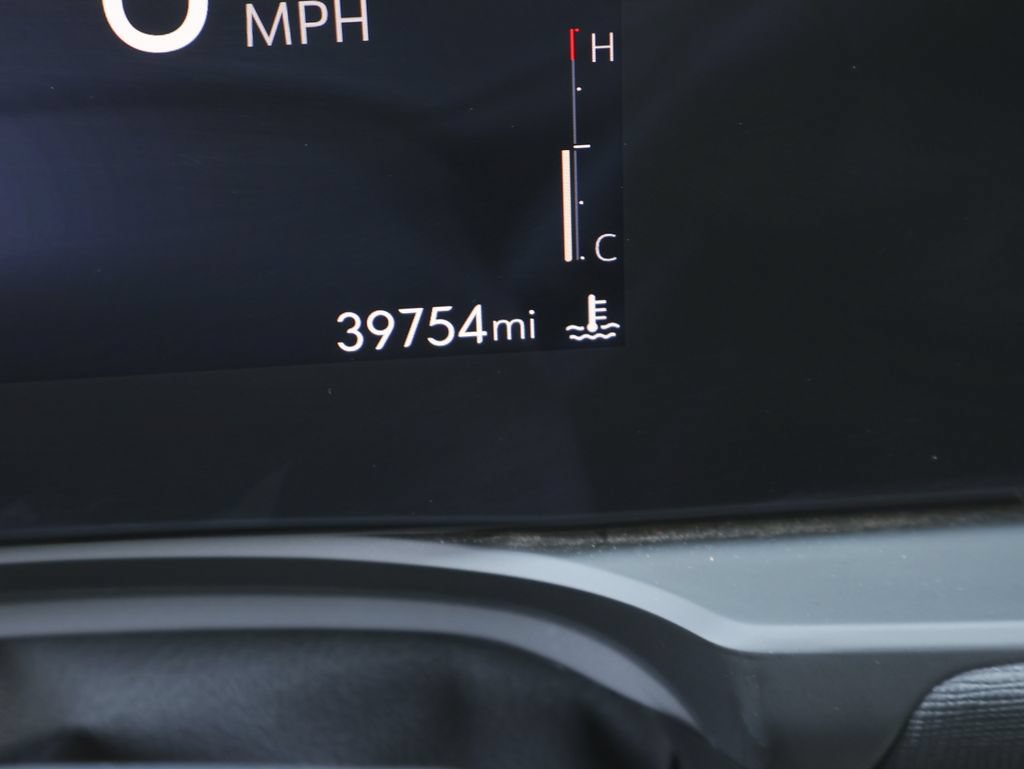 Used 2024 Buick Envista Preferred w/ Convenience II Package FWD image 40