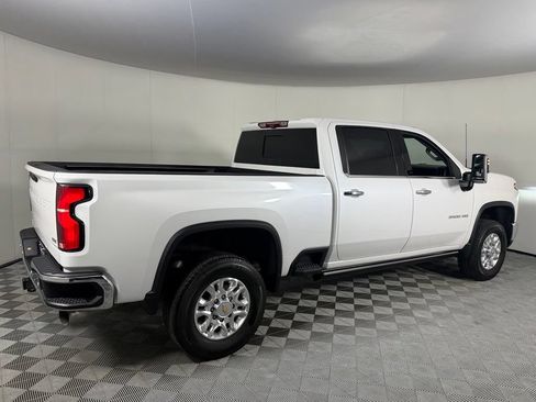 Used 2024 Chevrolet Silverado 3500 LTZ w/ LTZ Premium Package AWD/4WD image 7