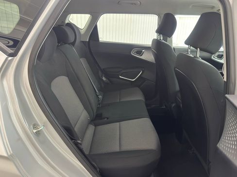 Used 2020 Kia Soul LX image 11