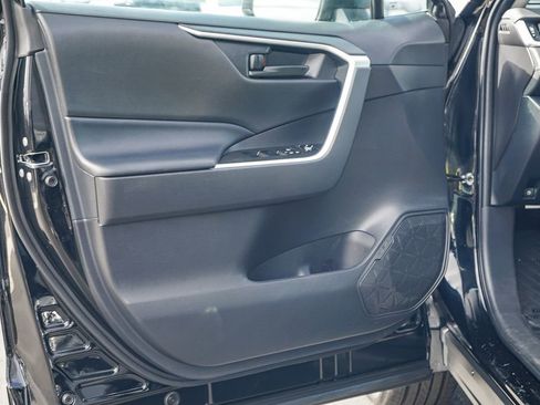 Used 2023 Toyota RAV4 LE image 22