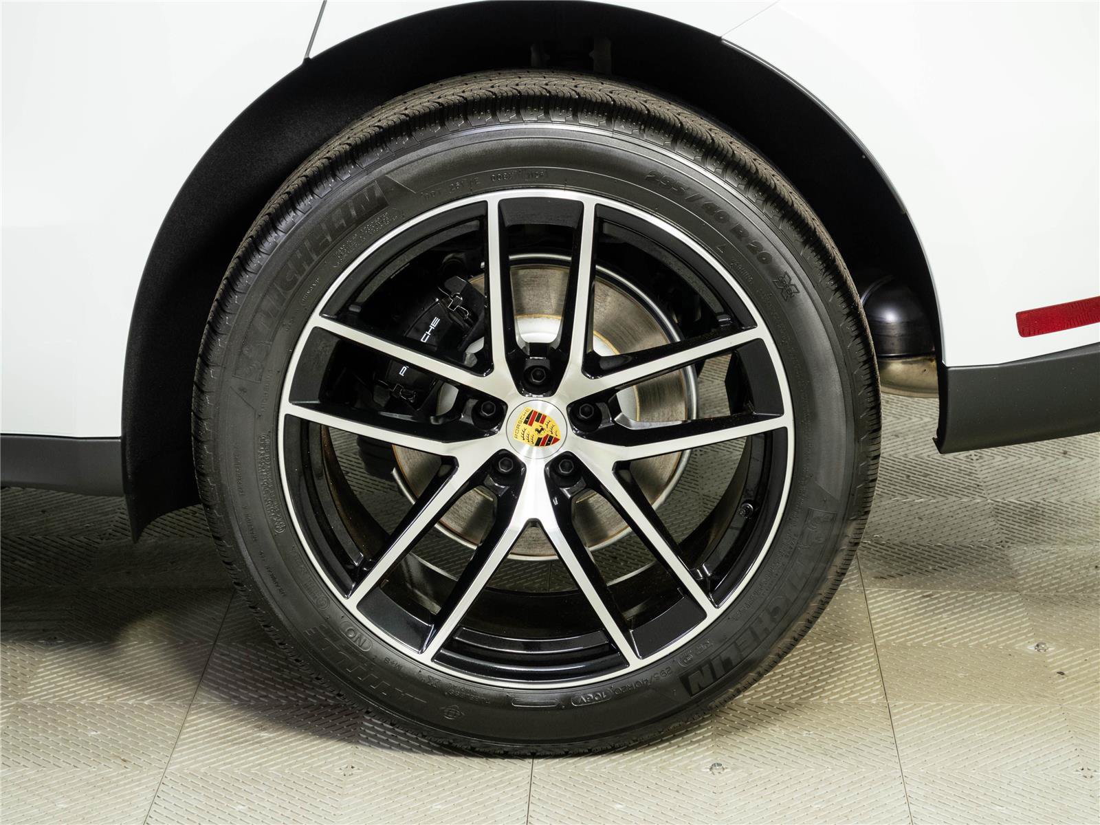 New 2026 Porsche Macan Turbo AWD/4WD image 39