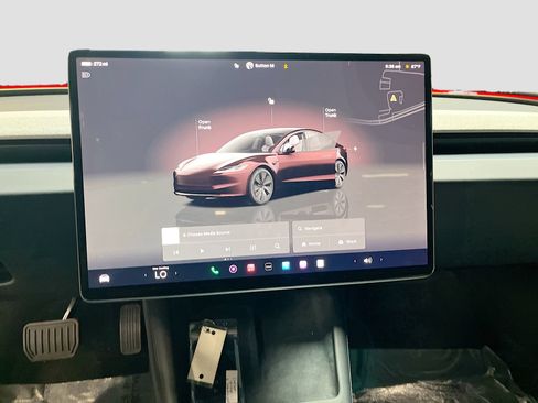 Used 2025 Tesla Model 3 Long Range AWD/4WD image 14