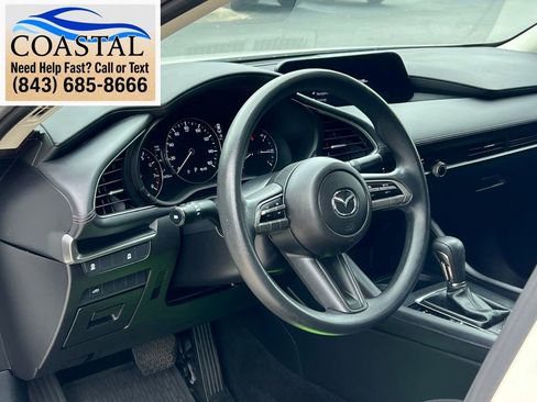 Used 2022 MAZDA MAZDA3 s FWD image 6
