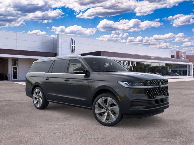 New 2026 Lincoln Navigator L Black Label AWD/4WD image 7
