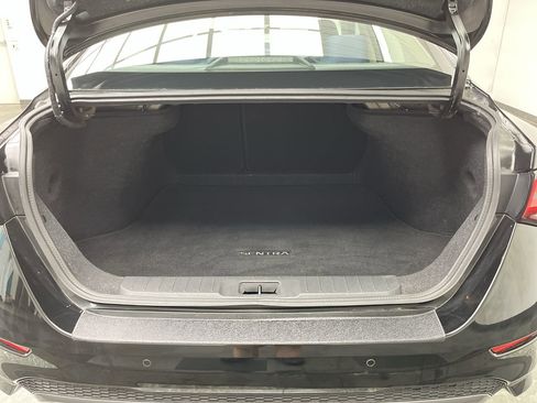 Used 2020 Nissan Sentra SR FWD image 23
