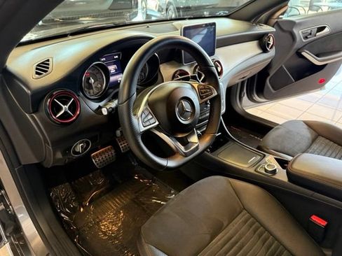 Used 2015 Mercedes-Benz CLA 250 image 2