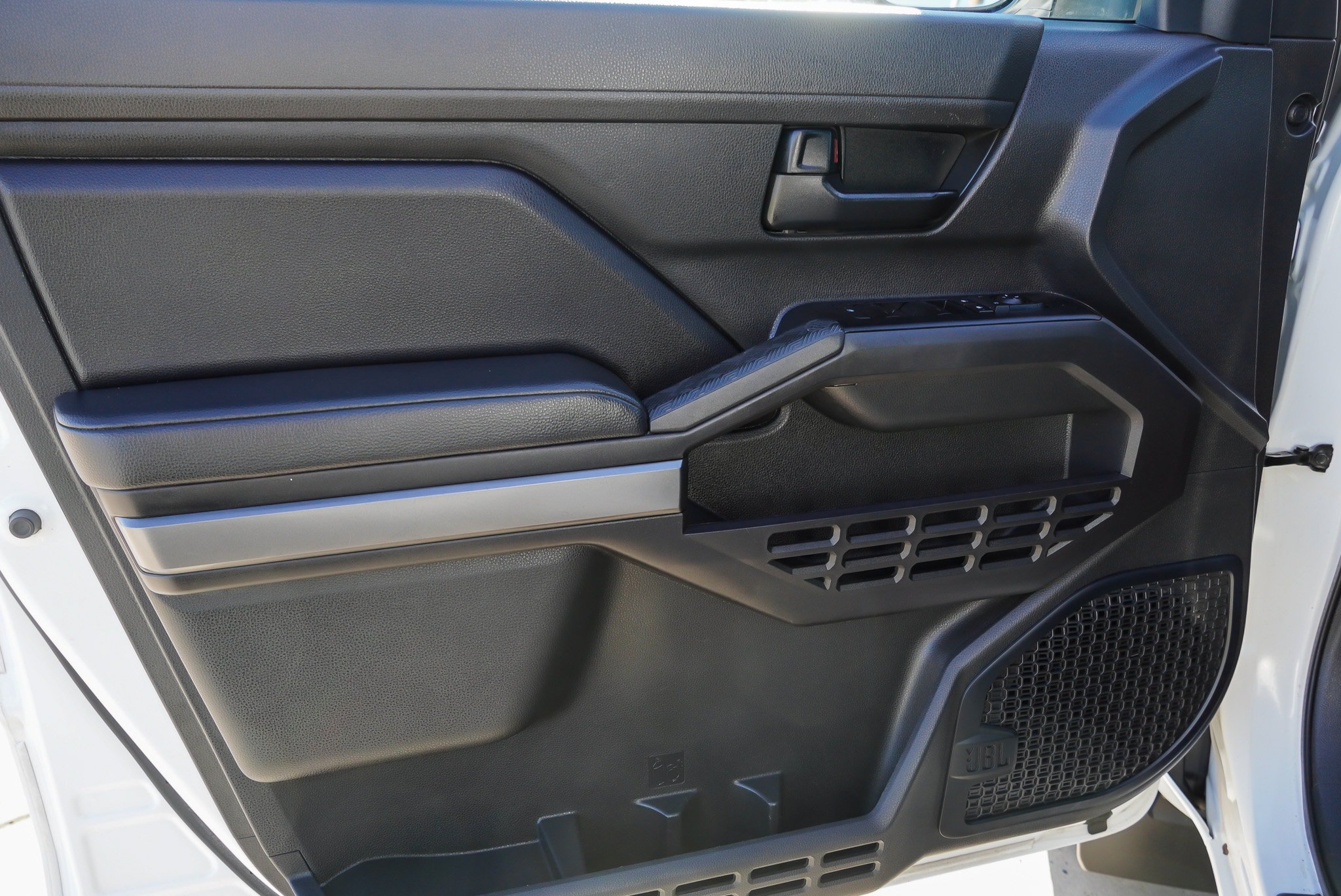 Certified 2024 Toyota Tacoma SR5 AWD/4WD image 20