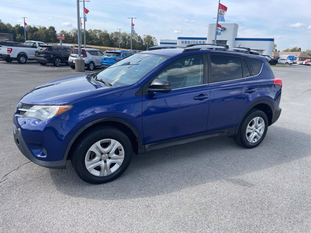 Used 2014 Toyota RAV4 LE AWD/4WD image 4