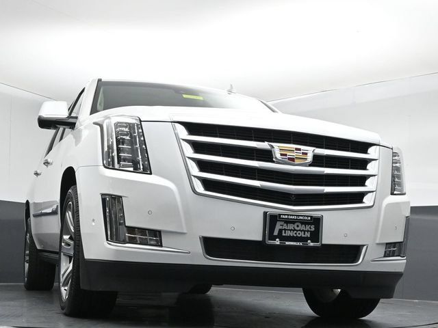 Used 2018 Cadillac Escalade ESV Premium Luxury AWD/4WD image 39