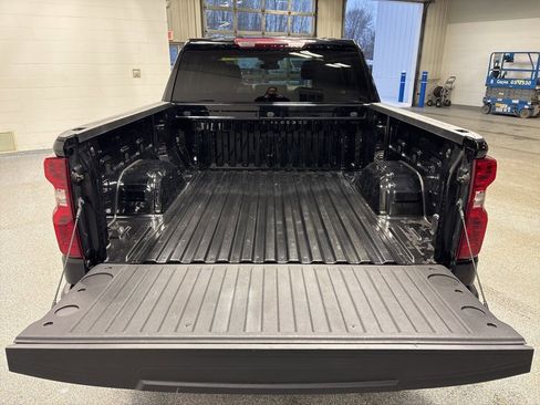 Used 2023 Chevrolet Silverado 1500 Custom image 28