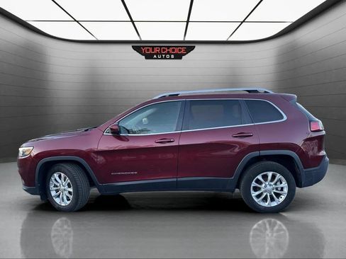 Used 2019 Jeep Cherokee Latitude w/ Popular Appearance Group FWD image 2