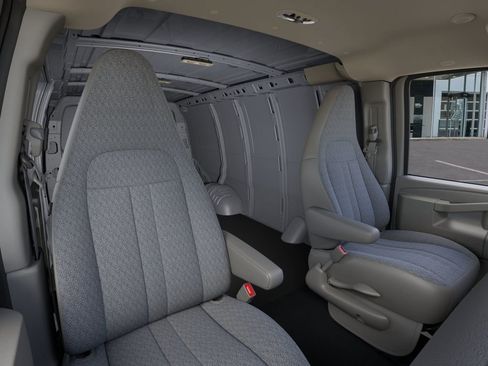New 2026 GMC Savana 2500 w/ Driver Convenience Package RWD image 16