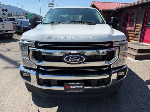Used 2022 Ford F250 XLT w/ XLT Value Package AWD/4WD image 3