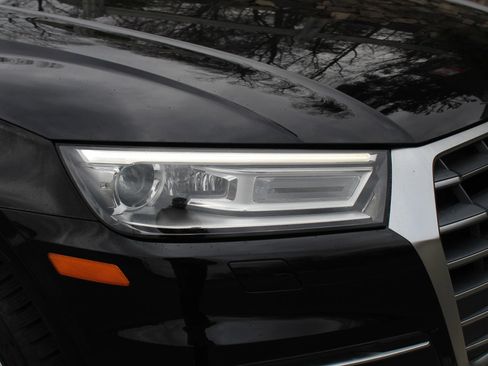 Used 2018 Audi Q5 2.0T Premium AWD/4WD image 38