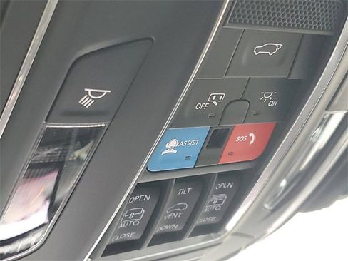 New 2025 Jeep Grand Cherokee Limited w/ Trailer Tow Package image 31