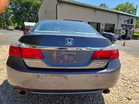 Used 2014 Honda Accord Touring image 7