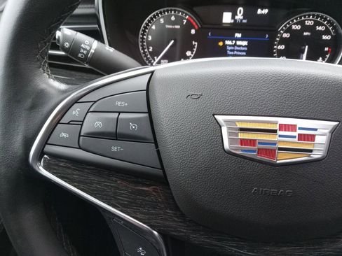 Used 2022 Cadillac XT5 Premium Luxury w/ LPO, ONYX Package image 21