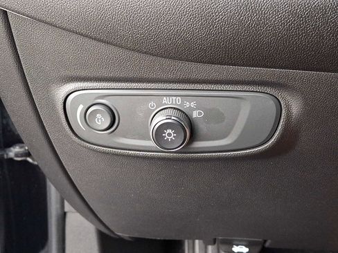 Certified 2023 Chevrolet Equinox LT image 24