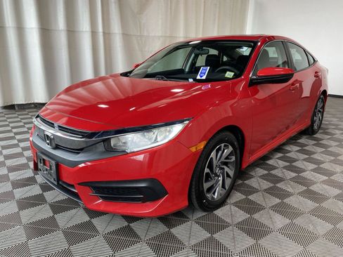 Used 2018 Honda Civic EX image 3