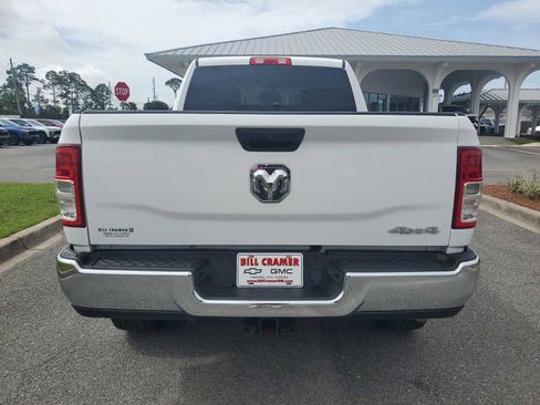 Used 2019 RAM 2500 Tradesman w/ Chrome Appearance Group AWD/4WD image 4