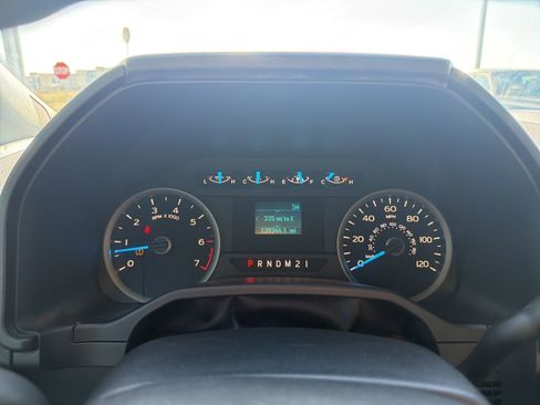 Used 2016 Ford F150 XLT image 14