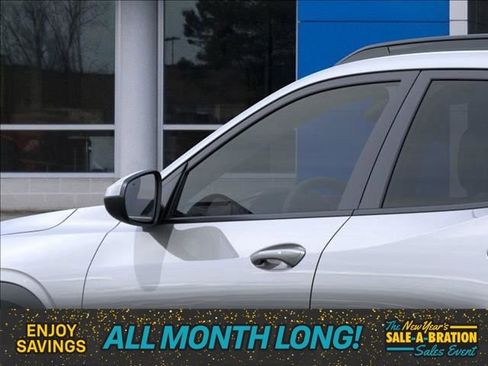 New 2026 Chevrolet Trax LT w/ Driver Confidence Package image 12