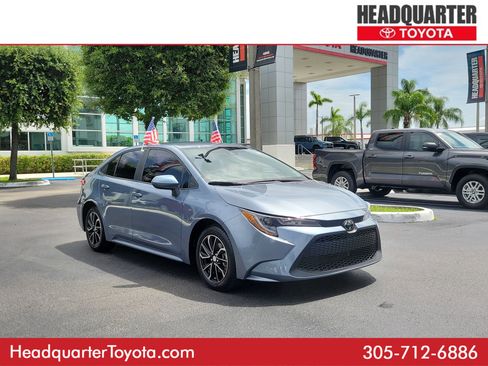 Used 2022 Toyota Corolla LE FWD image 1