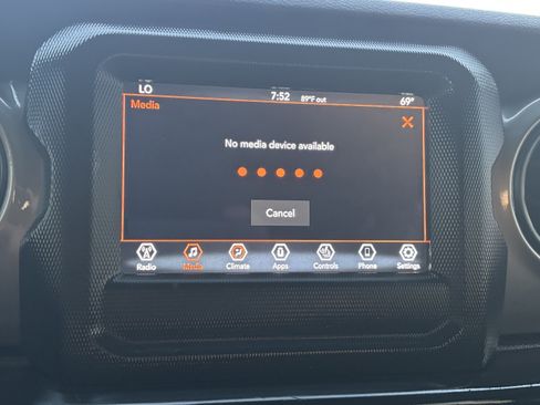 Used 2019 Jeep Wrangler Unlimited Sport S AWD/4WD image 12