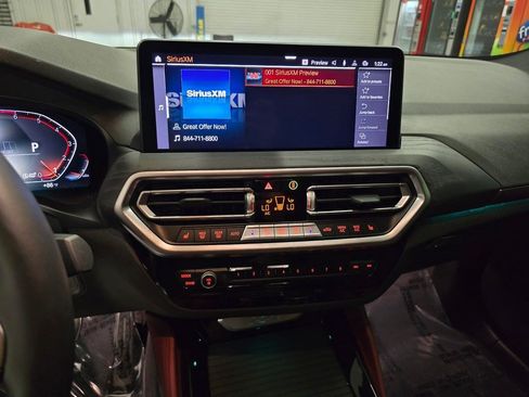 Used 2025 BMW X4 xDrive30i w/ Premium Package AWD/4WD image 22