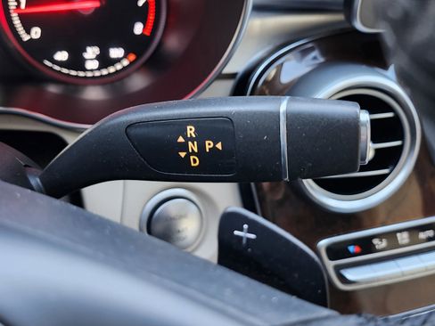 Used 2017 Mercedes-Benz GLC 300 w/ Premium 1 Package image 10