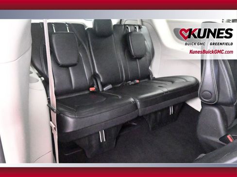 Used 2024 Chrysler Pacifica Select FWD image 22