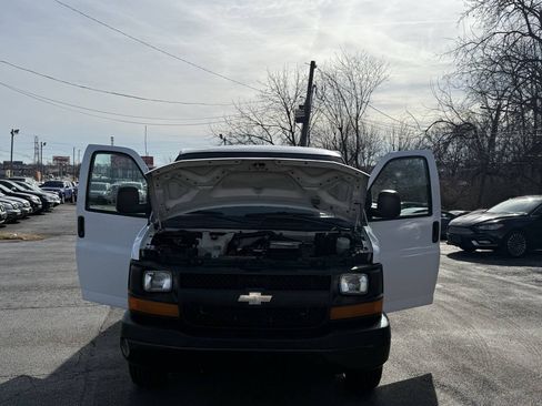 Used 2012 Chevrolet Express 2500 RWD image 20