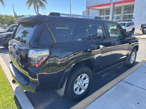 Used 2019 Toyota 4Runner SR5 Premium image 4