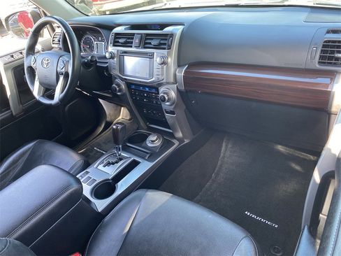 Used 2015 Toyota 4Runner Limited image 14
