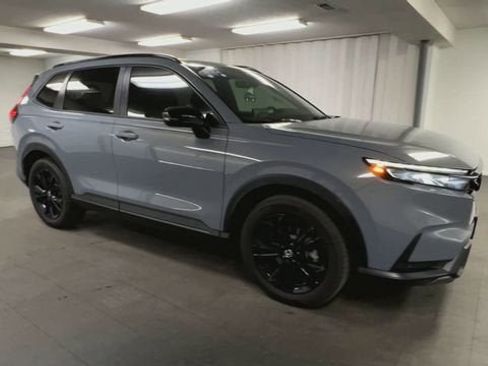 Used 2024 Honda CR-V Sport Touring image 2