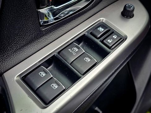 Used 2017 Subaru Crosstrek 2.0i Limited w/ Popular Package #2 image 11