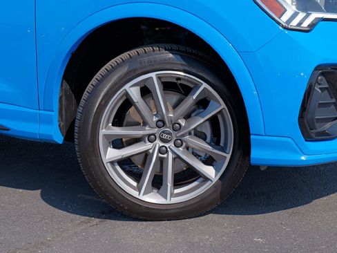 Certified 2023 Audi Q3 2.0T Premium w/ Black Optic Sport Package image 2