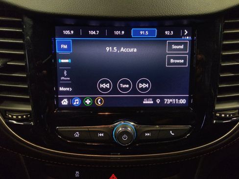 Used 2022 Chevrolet Trax LT AWD/4WD image 25