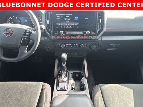 Used 2025 Nissan Frontier Pro-X image 32