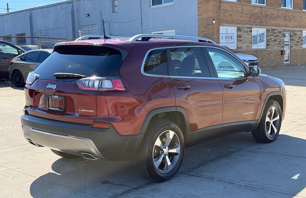 Used 2019 Jeep Cherokee Limited AWD/4WD image 6