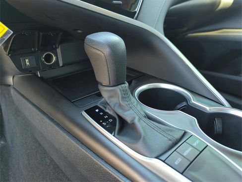 Used 2023 Toyota Camry LE image 33