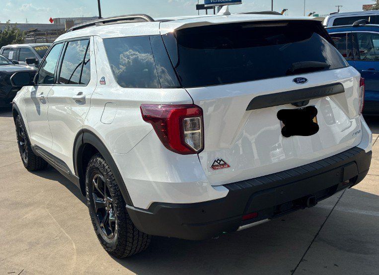 Used 2023 Ford Explorer Timberline AWD/4WD image 3