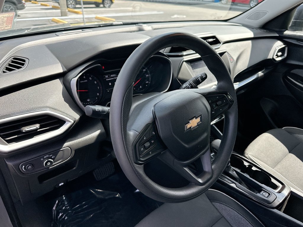 Certified 2023 Chevrolet TrailBlazer LS FWD image 9