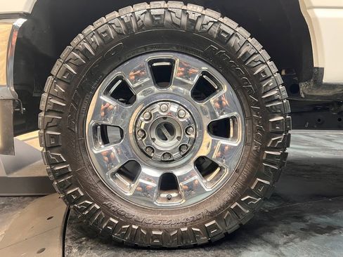Used 2024 Ford F350 King Ranch w/ Chrome Package AWD/4WD image 18