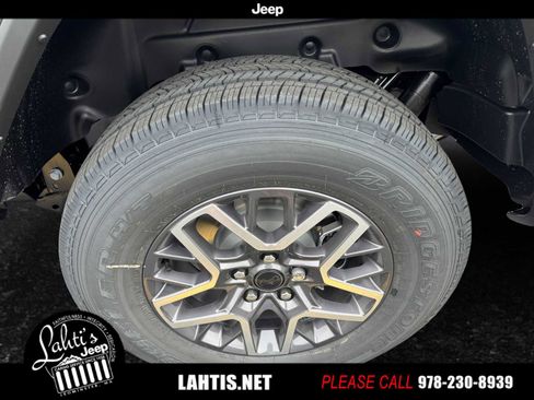 New 2026 Jeep Wrangler Unlimited Sahara image 22