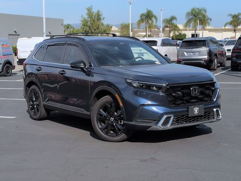 Used 2024 Honda CR-V Sport Touring image 2