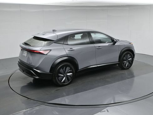 Used 2024 Nissan Ariya AWD image 41