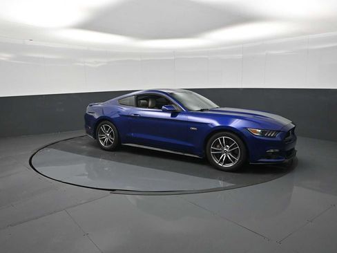 Used 2016 Ford Mustang GT Premium RWD image 40