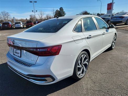 New 2026 Volkswagen Jetta SEL image 3